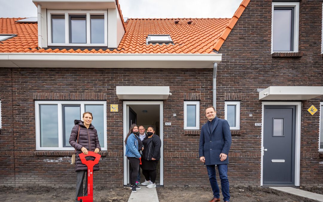 Eerste nieuwe bewoners in het ‘Rooie Dorp’